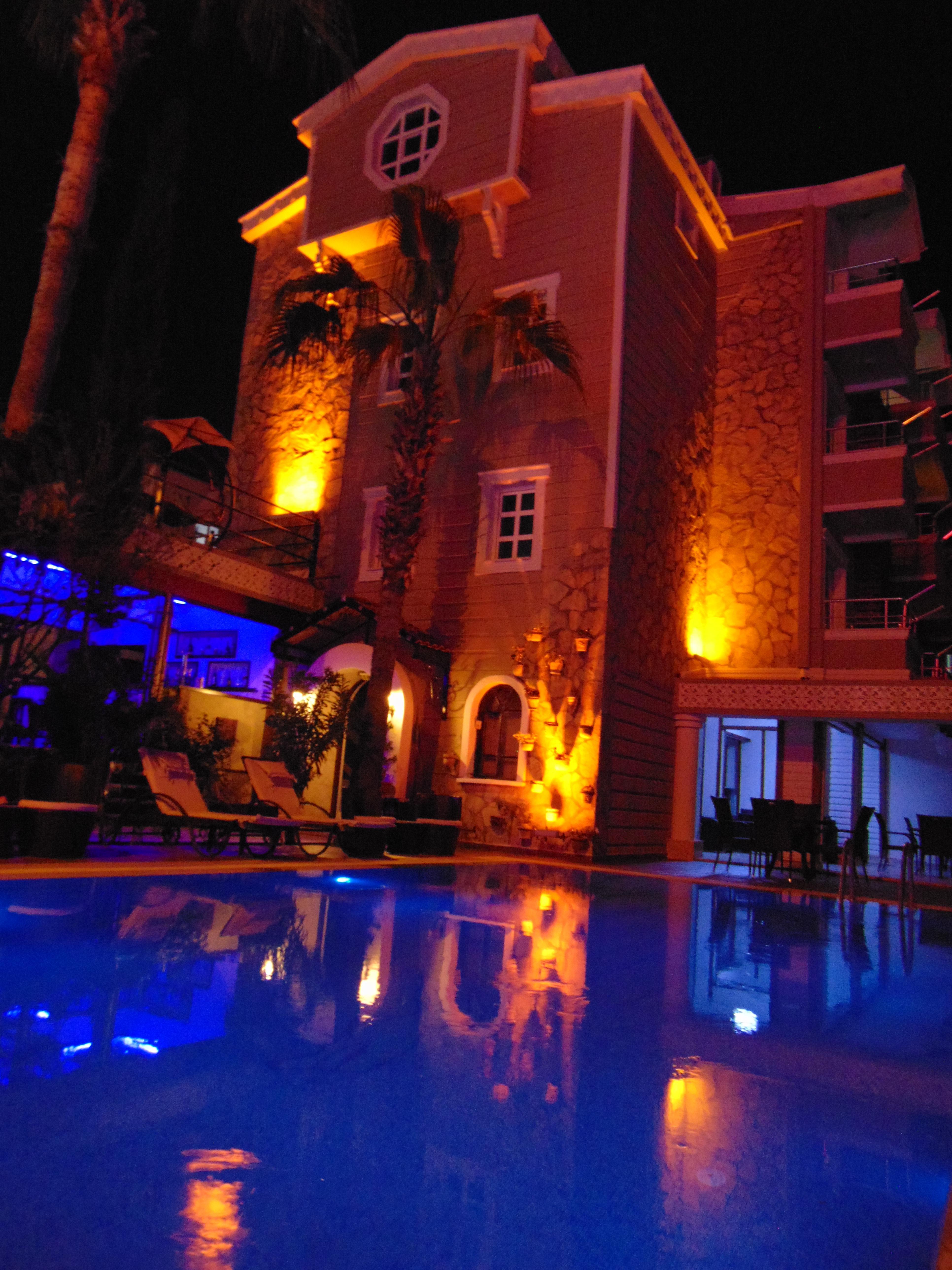 Boutique Nergiz Hotel Side Exterior photo